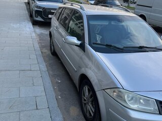 2007 Renault Megane II Рестайлинг, серебристый, 500000 рублей, вид 1