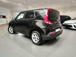 2019 Kia Soul III, чёрный, 1469000 рублей, вид 4