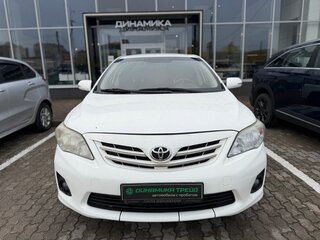 2013 Toyota Corolla X (E140, E150) Рестайлинг, белый, 1192000 рублей, вид 2