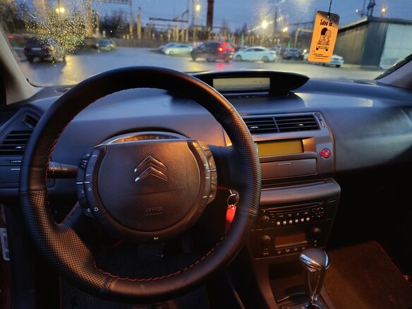 2010 Citroen C4 I Рестайлинг, красный, 230000 рублей - вид 6