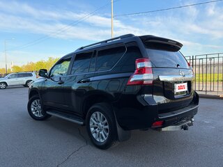 2015 Toyota Land Cruiser Prado 6-speed 150 Series Рестайлинг 1, чёрный, 3890000 рублей, вид 5