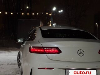 2021 Mercedes-Benz E-Класс 200 V (W213, S213, C238) Рестайлинг, белый, 5500000 рублей, вид 4
