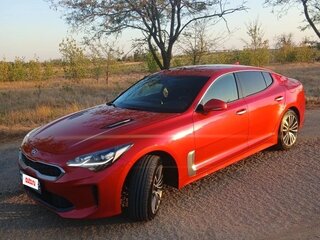 2019 Kia Stinger I, красный, 2100000 рублей, вид 2