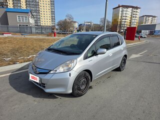 2013 Honda Fit Hybrid II, серый, 715000 рублей, вид 2