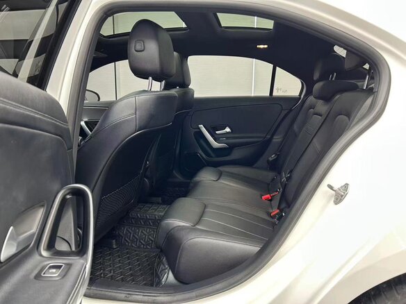 2022 Mercedes-Benz A-Класс 180 Long IV (W177), красный, 1833000 рублей - вид 17