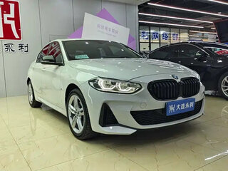 2023 BMW 1 серии 120i III (F52) Рестайлинг, белый, 1460000 рублей, вид 3