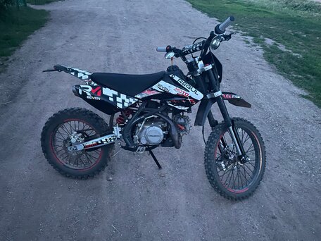 2023 Regulmoto Seven Medalist 150E, красный, 70000 рублей, вид 2