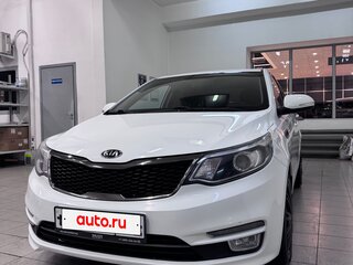 2016 Kia Rio III Рестайлинг, белый, 999000 рублей, вид 1