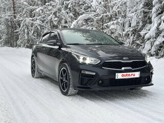 2020 Kia Cerato IV, чёрный, 2350000 рублей, вид 3