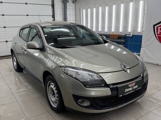 2013 Renault Megane III Рестайлинг, бежевый, 699000 рублей, вид 1