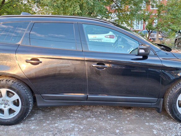 2010 Volvo XC60 I, чёрный, 1545000 рублей - вид 1