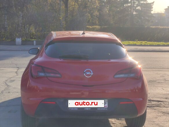 2012 Opel Astra GTC J Рестайлинг, красный, 750000 рублей - вид 5