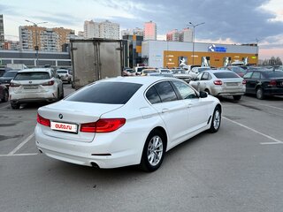 2019 BMW 5 серии 520i VII (G30/G31/G38), белый, 2540000 рублей, вид 4