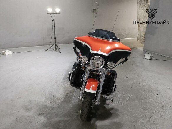 2012 Harley-Davidson CVO, оранжевый, 1175000 рублей - вид 2