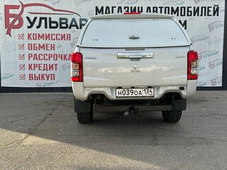 2019 Mitsubishi L200 V Рестайлинг, белый, 2156000 рублей, вид 5