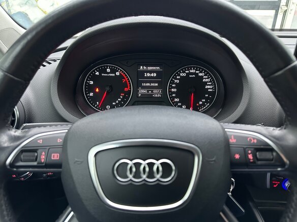 2014 Audi A3 III (8V), белый, 1400000 рублей - вид 10