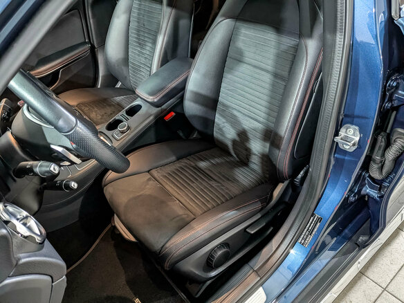 2019 Mercedes-Benz GLA 200 I (X156) Рестайлинг, синий, 2605000 рублей - вид 19