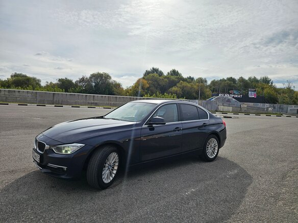 2014 BMW 3 серии 320d xDrive VI (F3x), синий, 1630000 рублей - вид 17
