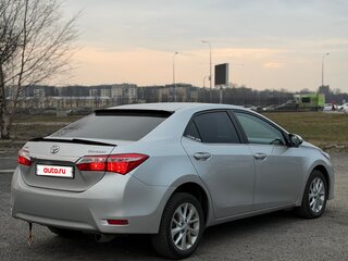 2015 Toyota Corolla XI (E160, E170, E180), серебристый, 1450000 рублей, вид 4