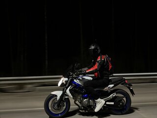 2012 Suzuki SFV 650 Gladius, белый, 450000 рублей, вид 3