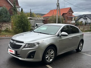 2013 Chevrolet Cruze I Рестайлинг, серебристый, 720000 рублей, вид 1