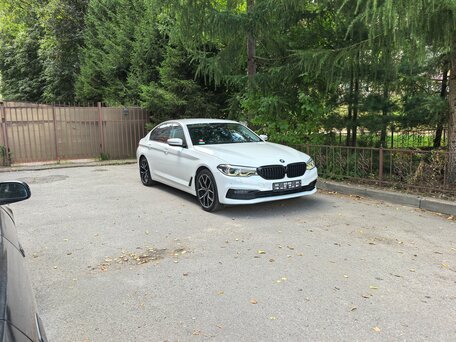 2018 BMW 5 серии 520d xDrive VII (G30/G31/G38), белый, 3050000 рублей, вид 3