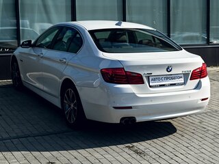 2013 BMW 5 серии 528i xDrive VI (F10/F11/F07) Рестайлинг, белый, 1970000 рублей, вид 3