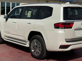 2025 Toyota Land Cruiser 300 Series, белый, 12400000 рублей, вид 4
