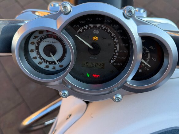 2014 Harley-Davidson V-Rod Muscle, белый, 2350000 рублей - вид 6
