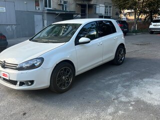 2011 Volkswagen Golf VI, белый, 1150000 рублей, вид 1