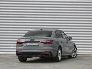 2020 Audi A4 40 TFSI V (B9) Рестайлинг, серый, 3500000 рублей, вид 4