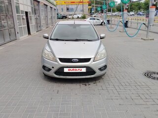 2008 Ford Focus II Рестайлинг, серебристый, 650000 рублей, вид 3
