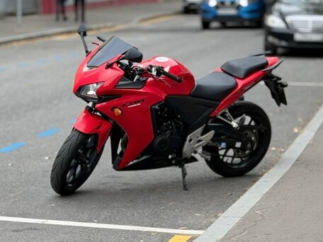 2015 Honda CBR 400R, красный, 550000 рублей, вид 1