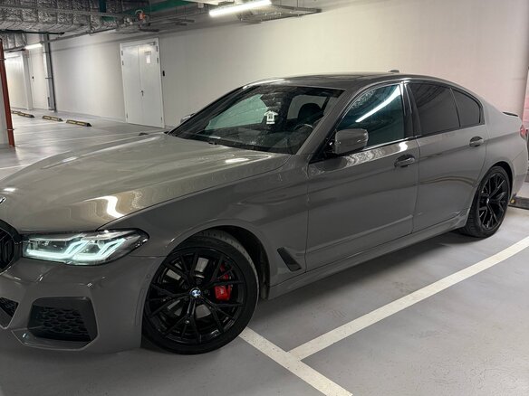 2021 BMW 5 серии 530i VII (G30/G31/G38) Рестайлинг, серый, 3850000 рублей - вид 3