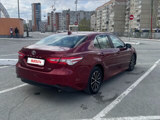 2019 Toyota Camry US Market VIII (XV70), красный, 2325000 рублей, вид 5