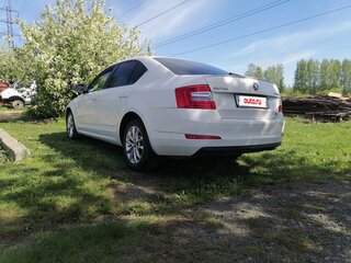 2013 Skoda Octavia III (A7), белый, 800000 рублей, вид 4