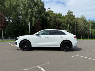 2019 Audi Q8 45 TDI I (4M), белый, 5600000 рублей, вид 3