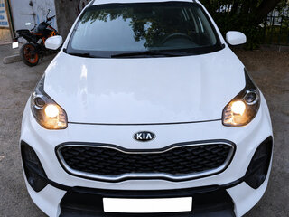 2019 Kia Sportage IV Рестайлинг, белый, 1800000 рублей, вид 2