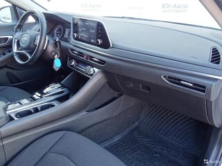 2020 Hyundai Sonata VIII (DN8), белый, 2600000 рублей, вид 3