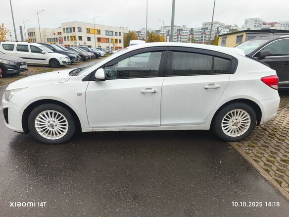 2013 Chevrolet Cruze I Рестайлинг, белый - вид 3