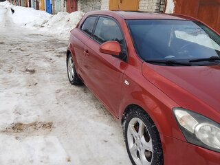 2008 Kia Ceed I, красный, 600000 рублей, вид 3