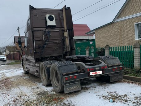 2002 Volvo VNL, коричневый, 1500000 рублей, вид 4
