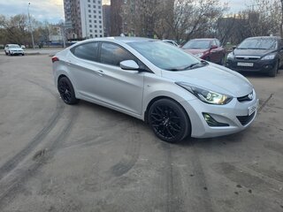 2015 Hyundai Elantra V (MD) Рестайлинг, серебристый, 950000 рублей, вид 2