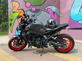 2021 Yamaha MT-09 (FZ-09), серый, 1050000 рублей, вид 1