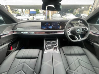2026 BMW 7 серии 740d xDrive VII (G70), чёрный, 13200000 рублей, вид 2