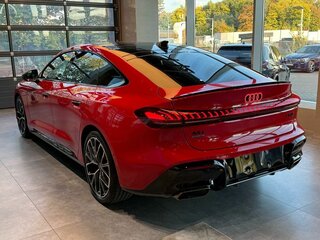 2026 Audi A5 L Sportback III (B10), красный, 6400000 рублей, вид 4