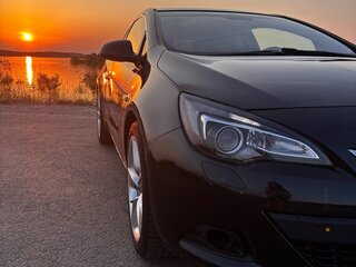 2012 Opel Astra GTC J Рестайлинг, чёрный, 800000 рублей, вид 2