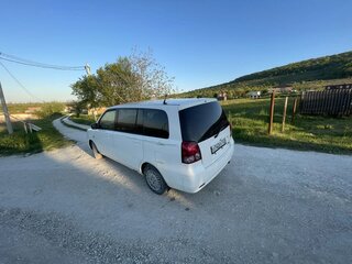 2001 Mitsubishi Dion I, белый, 650000 рублей, вид 3