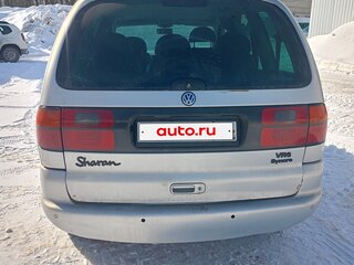 1998 Volkswagen Sharan I, серебристый, 650000 рублей, вид 3