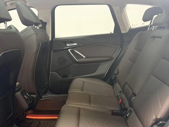 2023 BMW X1 20Li sDrive III (U11/U12), белый - вид 16